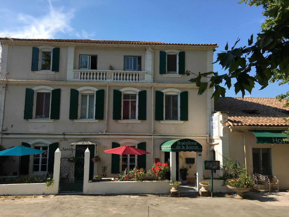 Hostellerie De La Source Arles Exterior foto